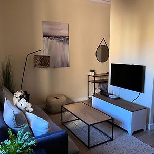 Apartment In Monumental Square Madrid Center